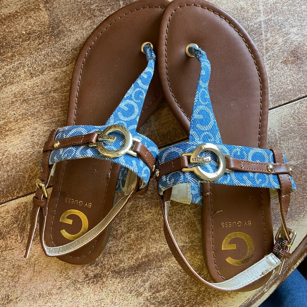 By Guess size 8 sandal